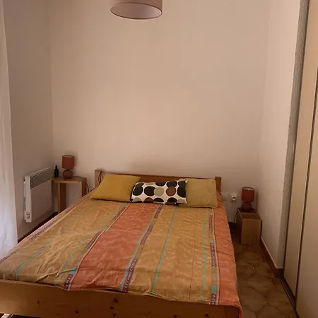Apartment 2 Pieces A : Port, Grande Terrasse 62m², Proche Plages, 4 Pers., Wifi, Commerces - Fr-1-335-184 Hyères